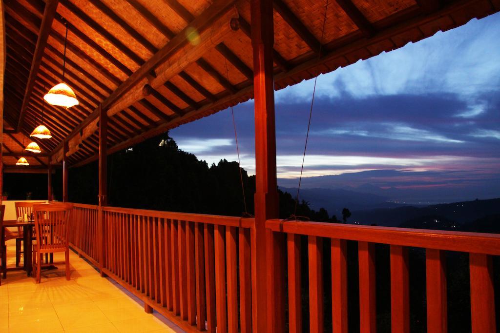 Munduk Sari Resort Екстериор снимка
